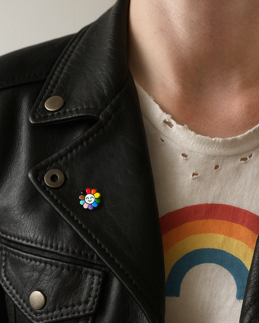 PRIDE FLOWER PIN