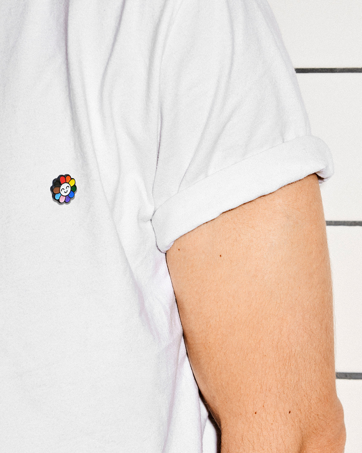 PRIDE FLOWER PIN